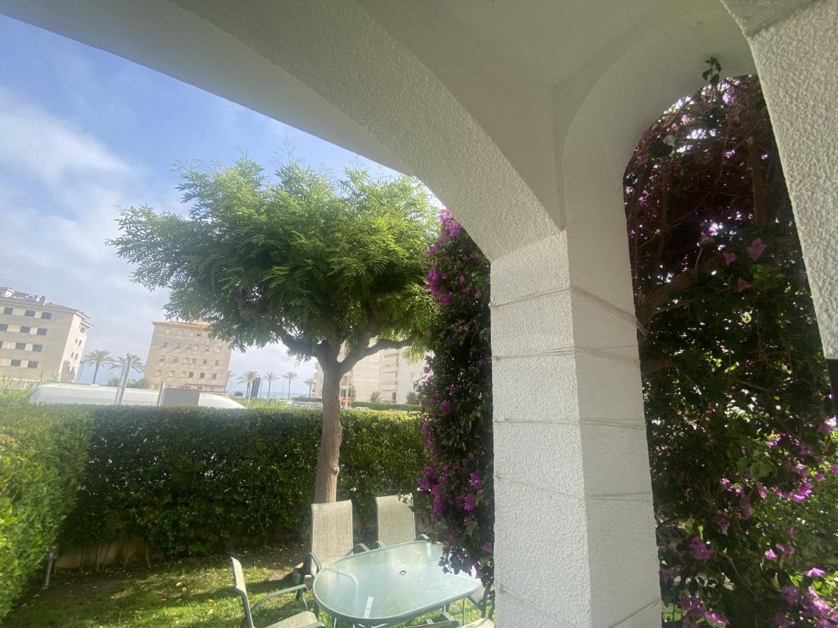 R17 Casa MERCÉ RODOREDA Calafell Esterno foto