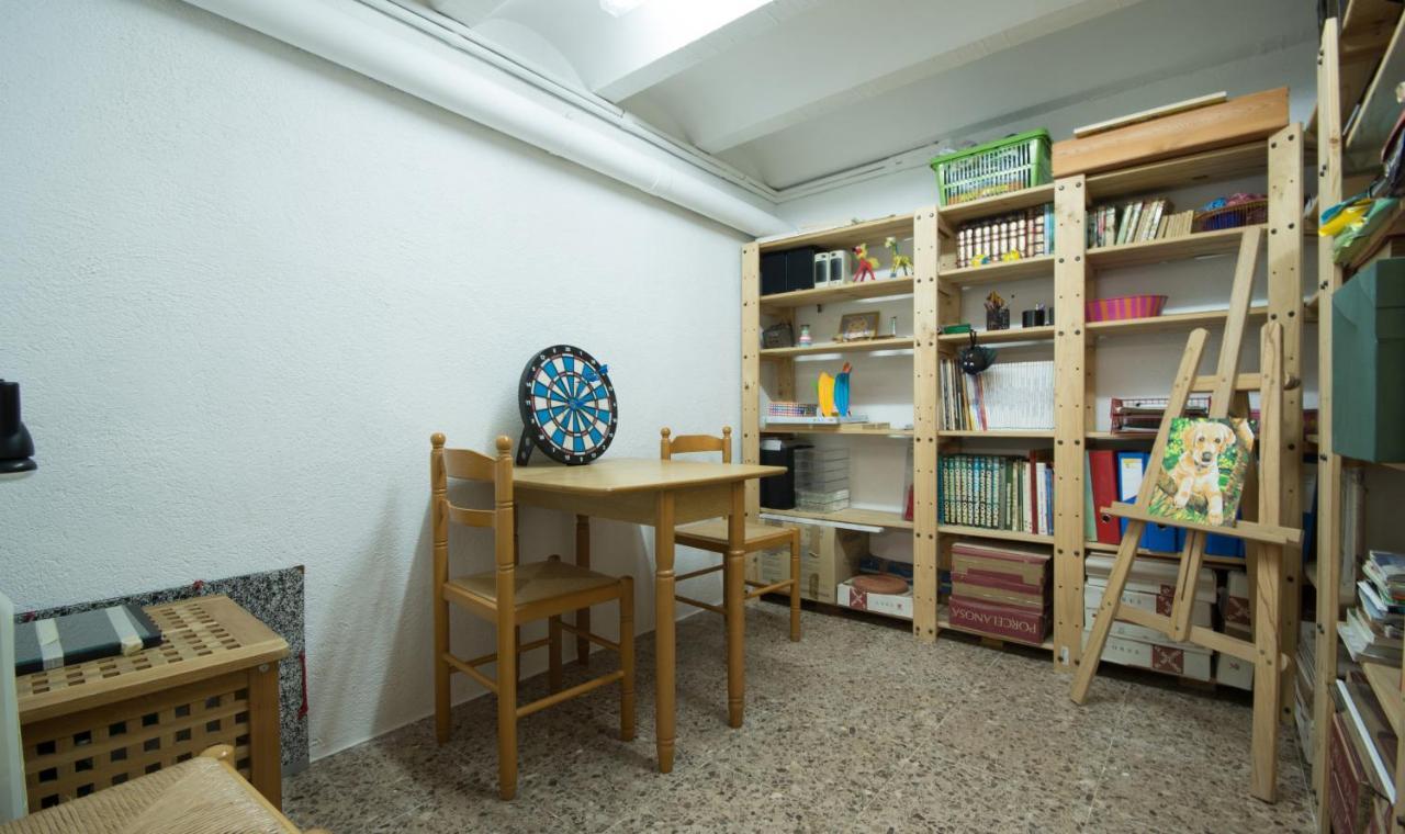 R17 Casa MERCÉ RODOREDA Calafell Esterno foto